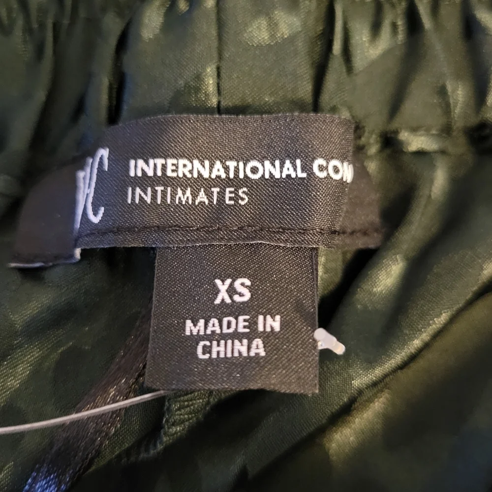 NWOT INC Dk Green Pajama Pants - Picture 4 of 6